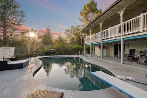 13289 Moccasin LN, SHASTA LAKE, CA 96019