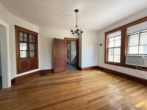 35a Kingston St, Somerville, MA 02144