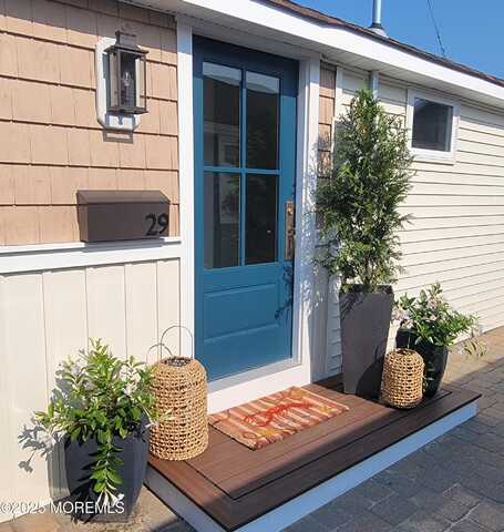 29 4th Lane, South Seaside Park, NJ 08752