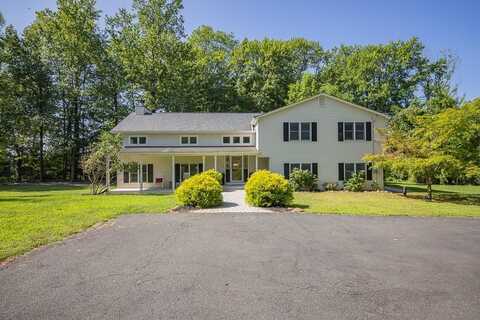 5 Marycrest Road, West Nyack, NY 10994