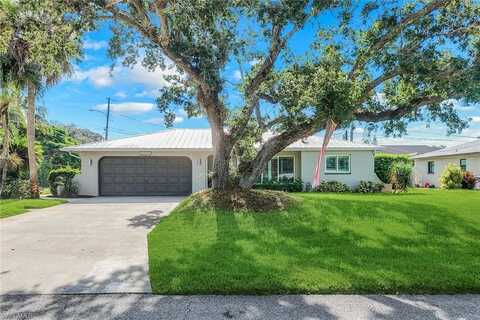27984 Carl, BONITA SPRINGS, FL 34135