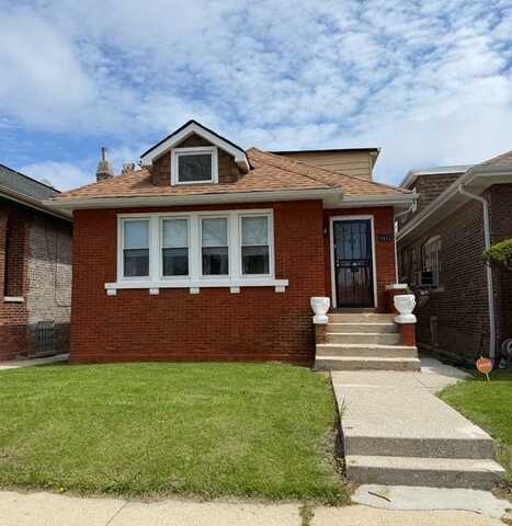 9413 S Prairie Avenue, Chicago, IL 60619