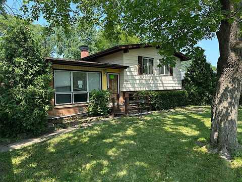 3200 Thornberry Lane, Glenview, IL 60025