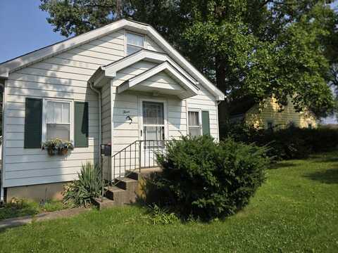 3 N Adams Street, North Aurora, IL 60542