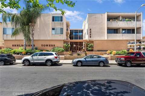 5429 Newcastle Avenue, Encino, CA 91316