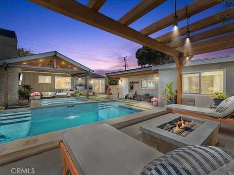 168 Monte Vista Avenue, Costa Mesa, CA 92627
