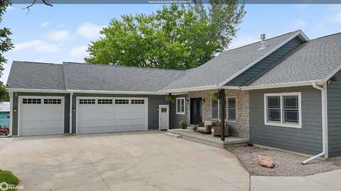 21 Timberlane Drive, Clear Lake, IA 50428