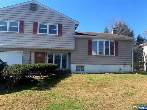 24 Hill Court, Pompton Lakes, NJ 07442