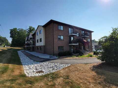 124 Mammoth Road, Hooksett, NH 03106