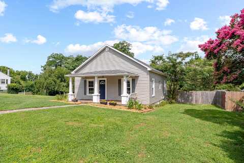 905 3rd Street, Radford, VA 24141