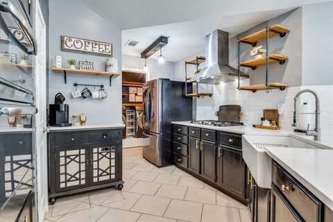 2704 Clearwater Drive, Mesquite, TX 75181