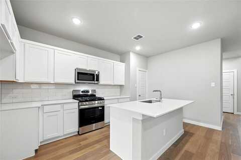 806 Pine Beach Drive, McKinney, TX 75071