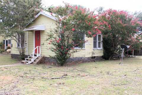 1409 W Dry Street, San Saba, TX 76877