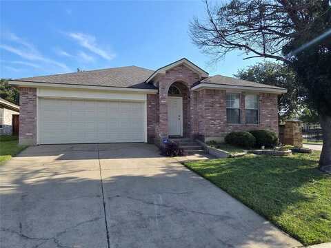 5453 Caribou Ridge Drive, Watauga, TX 76137