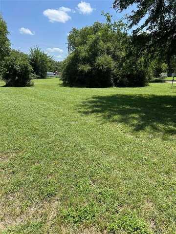 2716 Carson Street, Haltom City, TX 76117