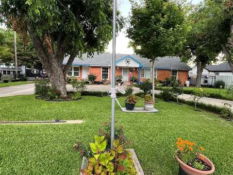 2033 Pleasant, Dallas, TX 75217