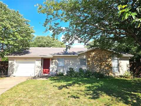 721 San Carlos Drive, Grand Prairie, TX 75051