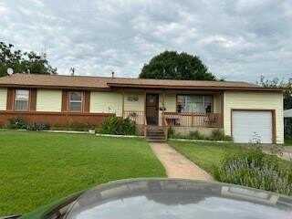 210 N Avenue T, Clifton, TX 76634