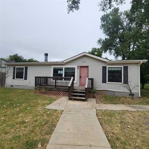 705 W Locust Street, Tecumseh, OK 74873