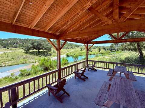 1400 Spring Crossing, Junction, TX 76849