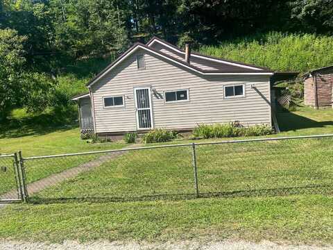 2680 Toms Creek Road, Barboursville, WV 25504