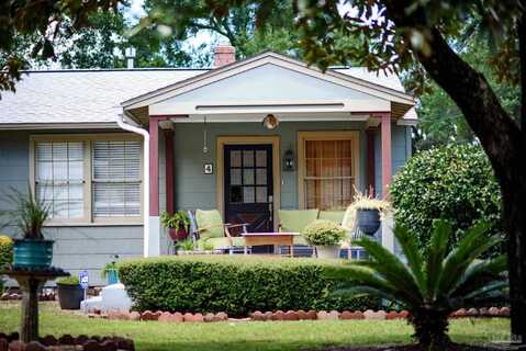 4 Audusson Ave, Pensacola, FL 32507