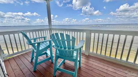15918 Innerarity Pt Rd, Pensacola, FL 32507