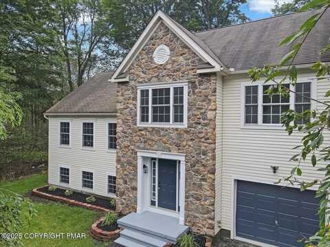 2704 Starlight Terrace, Tobyhanna, PA 18466