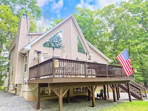 107 Firelight Lane, Lackawaxen, PA 18435