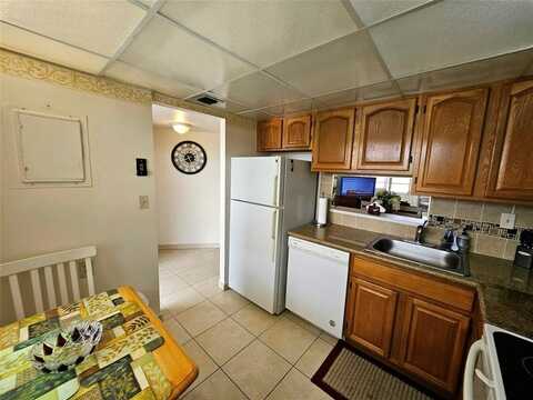 4899 NW 26th Ct, Lauderdale Lakes, FL 33313