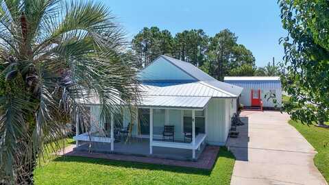 5710 Pinetree Ave, Panama City Beach, FL 32408