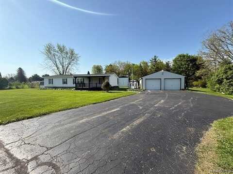 5455 Monticello Drive, Lapeer, MI 48446
