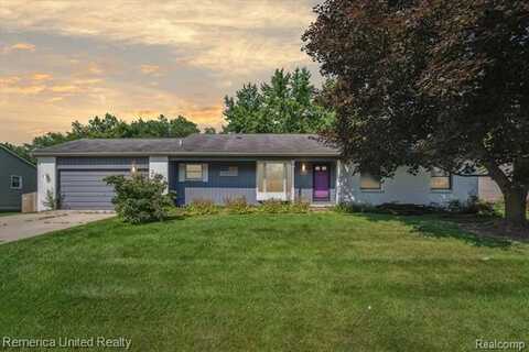 3650 Hazelton Avenue, Rochester Hills, MI 48307