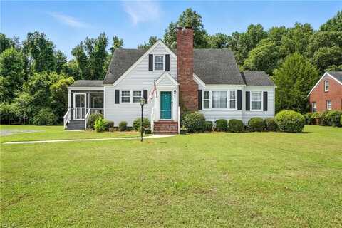 67 E Windsor Boulevard, Windsor, VA 23487