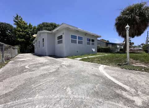 840 W 1st Street, Riviera Beach, FL 33404