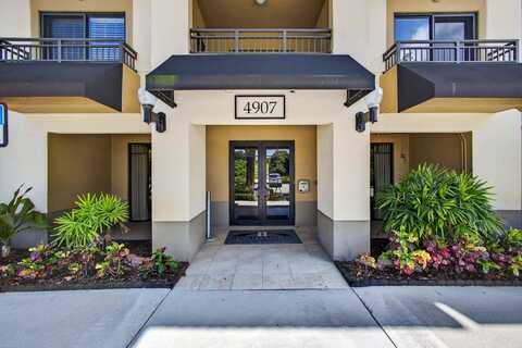 4907 Midtown Lane, Palm Beach Gardens, FL 33418