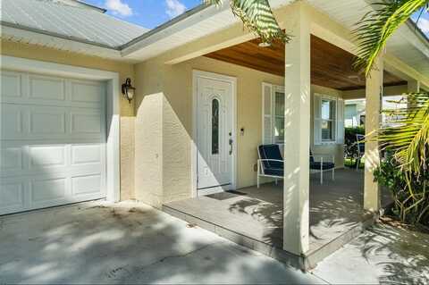 5856 SE Inez Avenue, Stuart, FL 34997