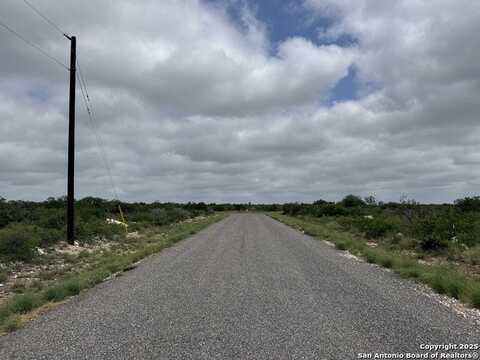 675 Legend Hls, Uvalde, TX 78801