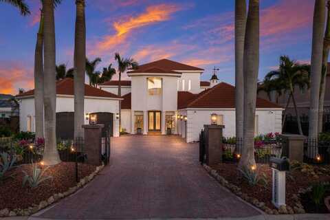 367 W ROYAL FLAMINGO DRIVE, SARASOTA, FL 34236