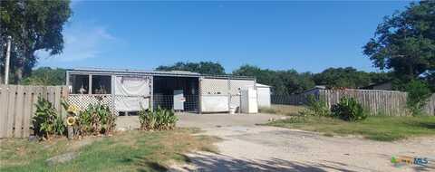 104 N Maple Avenue, Seadrift, TX 77983