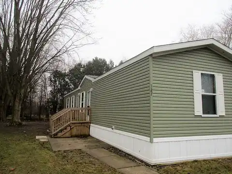 127 Roxbury Park, Goshen, IN 46526