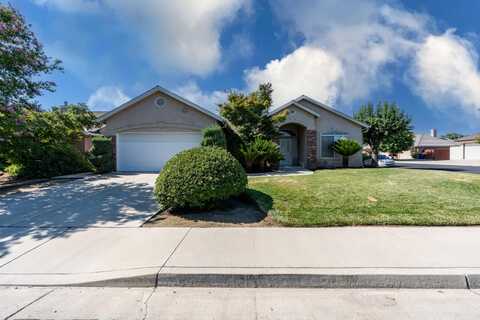 2212 Howard Street, Kingsburg, CA 93631