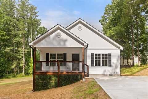 118 Sycamore Street, Yadkinville, NC 27055