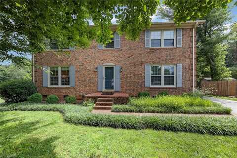 1601 Heraldry Lane, Greensboro, NC 27455