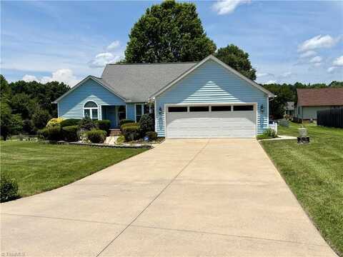 204 Maplewood Court, Trinity, NC 27370