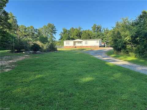 1130 Sandy Lane, Sandy Ridge, NC 27046