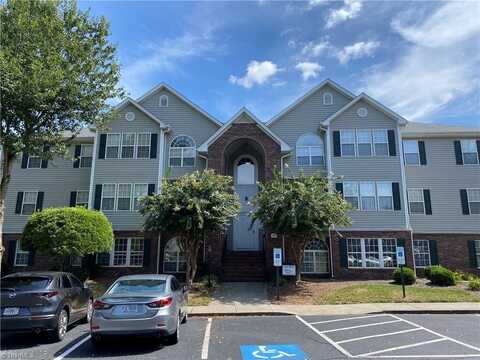 533 Scholastic Court, Winston Salem, NC 27106