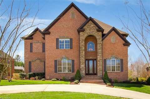2172 Cherrywood Drive, Clemmons, NC 27012