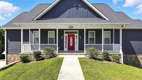 7768 Pinecone Lane, Hickory, NC 28602