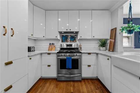 2607 Sherwood Street, Greensboro, NC 27403